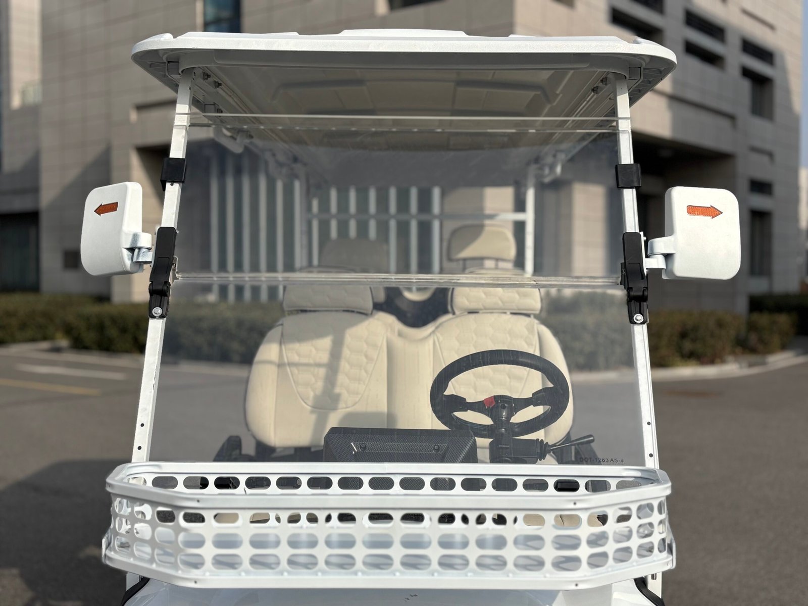 white golf carts 4+2 white golf carts 4+2